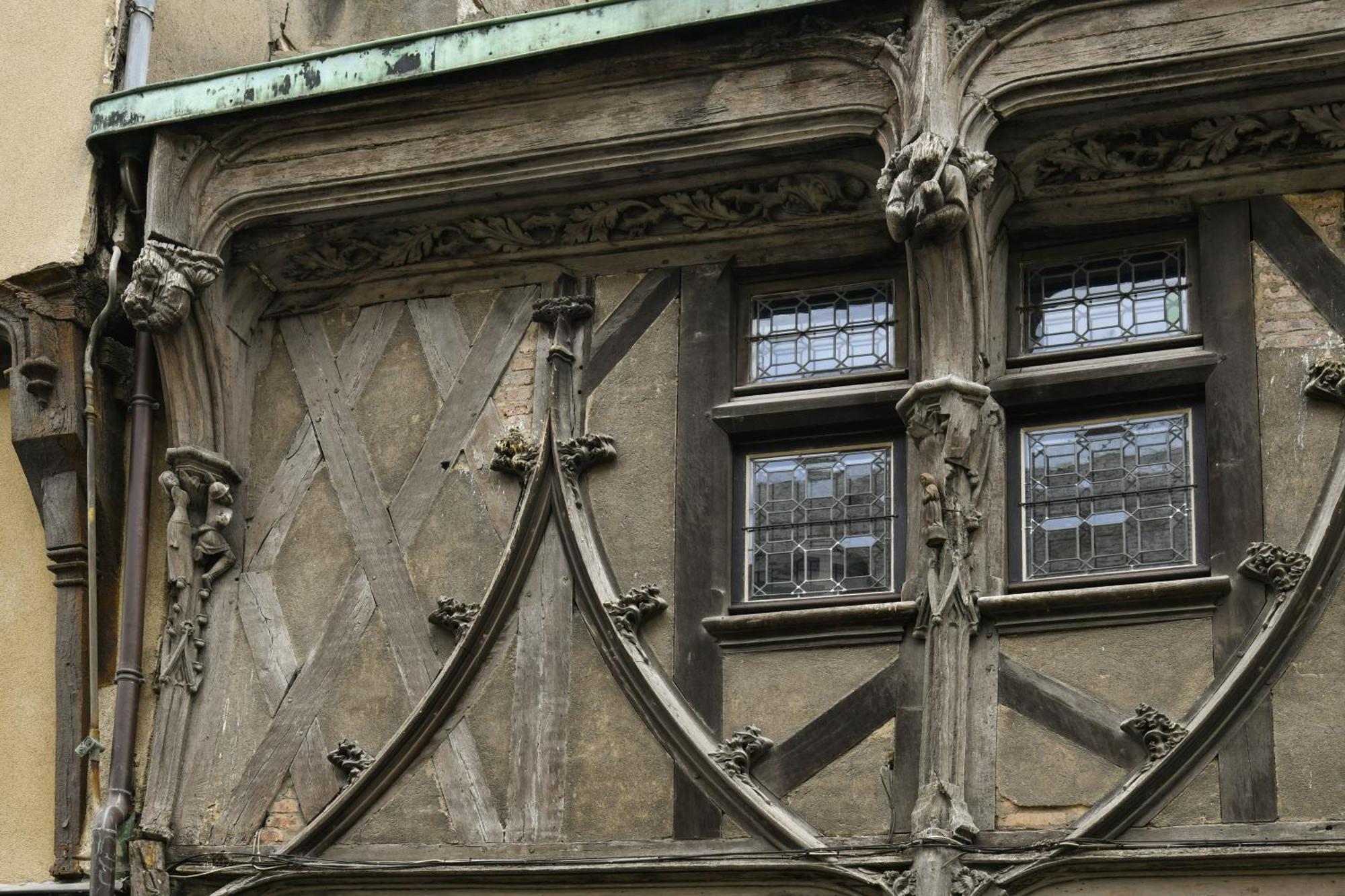 La Dame Blanche - Appartement Hypercentre Historique Bourges Exterior photo